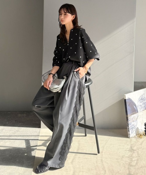 Classical Evon(クラシカルエヴォン)の「【Classical Evon】甘さ抑えて品よく映える。ドット刺繍袖ぽわんキーネックダンボールトップス(長袖)(Tシャツ/カットソー・レディース・ベージュ/ブラック/グレー・LARGE/MEDIUM/SMALL/X-LARGE)」の21枚目の写真