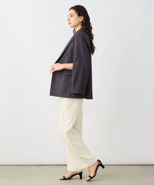 NOLLEY’S Sophi(ノーリーズソフィ)の「《セットアップ対応》ウォッシャブルドライシャーク2WAYスリットジャケット(テーラードジャケット・レディース・グレイッシュベージュ/チャコールグレー・38/36)」の4枚目の写真