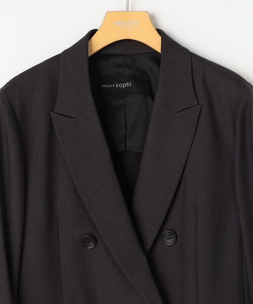 NOLLEY’S Sophi（ノーリーズソフィ）の「《セットアップ対応》ウォッシャブルドライシャーク2WAYスリットジャケット（テーラードジャケット・レディース・グレイッシュベージュ/チャコールグレー・38/36）」の6枚目の写真
