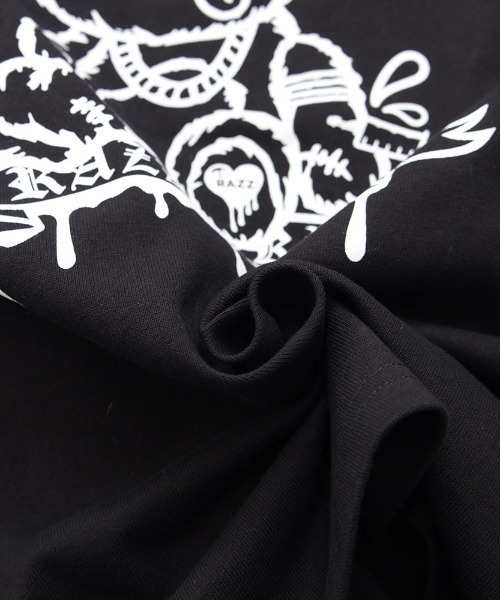 RAZZIS（ラズ）の「『RAZZIS/ラズイズ』DRAG OVERDOSE刺繍 ベアプリント天竺長袖Tシャツ （Tシャツ/カットソー・メンズ・ホワイト/ブラック・M/L）」の3枚目の写真