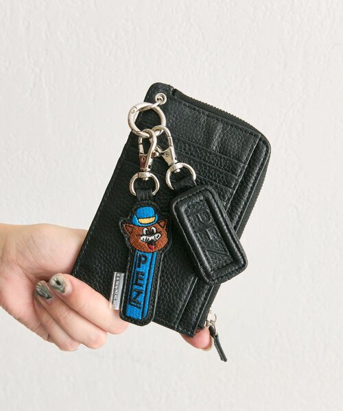 ear PAPILLONNER（イアパピヨネ）の「【PEZ(ペッツ)×ear】本革フラグメントケース（財布・レディース・ブラック/カーキ/ボルドー・FREE）」の5枚目の写真