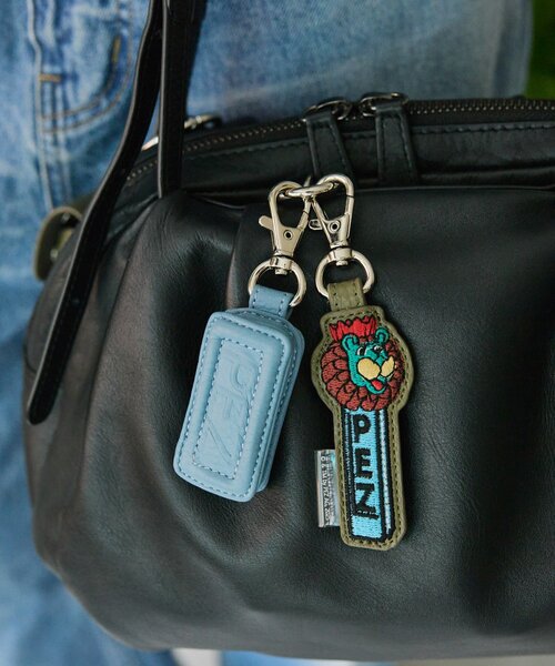 ear PAPILLONNER（イアパピヨネ）の「【PEZ(ペッツ)×ear】本革フラグメントケース（財布・レディース・ブラック/カーキ/ボルドー・FREE）」の19枚目の写真