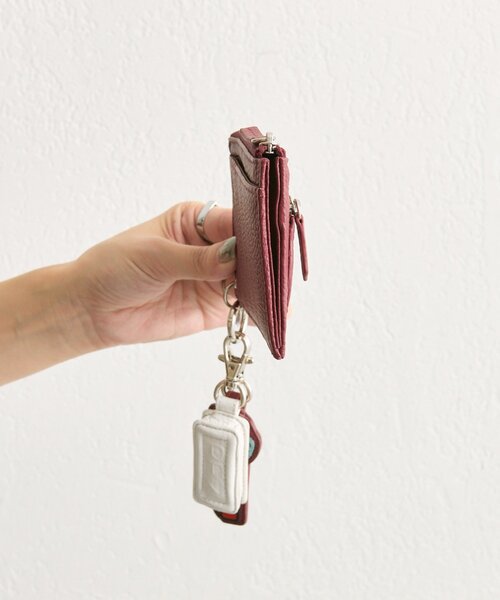 ear PAPILLONNER（イアパピヨネ）の「【PEZ(ペッツ)×ear】本革フラグメントケース（財布・レディース・ブラック/カーキ/ボルドー・FREE）」の15枚目の写真