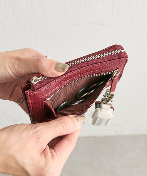 ear PAPILLONNER（イアパピヨネ）の「【PEZ(ペッツ)×ear】本革フラグメントケース（財布・レディース・ブラック/カーキ/ボルドー・FREE）」の11枚目の写真