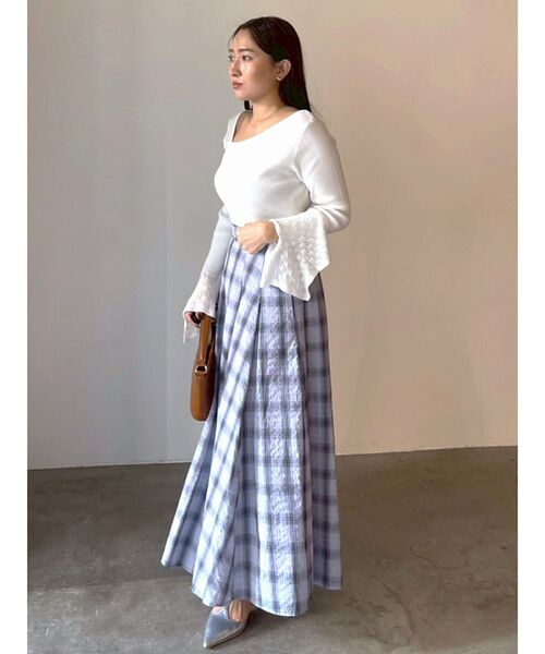 LAGUNAMOON(ラグナムーン)の「チェックタックフレアスカート 【夏服】(スカート・レディース・ブラック/ブルー・MEDIUM/SMALL)」の7枚目の写真