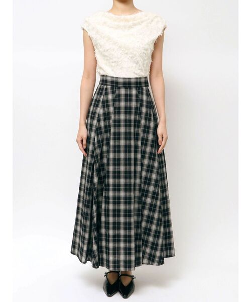LAGUNAMOON(ラグナムーン)の「チェックタックフレアスカート 【夏服】(スカート・レディース・ブラック/ブルー・MEDIUM/SMALL)」の16枚目の写真