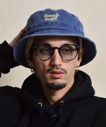 Sunny Smith（サニースミス）の「Sunny Smith 調光サングラス2026(ウェリントン/ソフト・シャープ)（サングラス）」