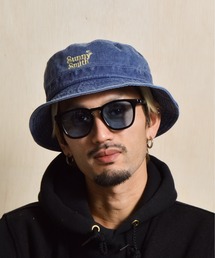 Sunny Smith（サニースミス）の「Sunny Smith 調光サングラス2026(ウェリントン/ソフト・シャープ)（サングラス）」