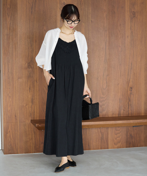 IENA（イエナ）の「《新色/WEB限定/追加3》ラミーリヨセルショートシャツ（シャツ/ブラウス・レディース・サックスブルー/スカイブルー/ホワイト/ブラウン/ピンク・FREE）」の6枚目の写真