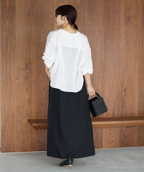 IENA（イエナ）の「《新色/WEB限定/追加3》ラミーリヨセルショートシャツ（シャツ/ブラウス・レディース・サックスブルー/スカイブルー/ホワイト/ブラウン/ピンク・FREE）」の18枚目の写真