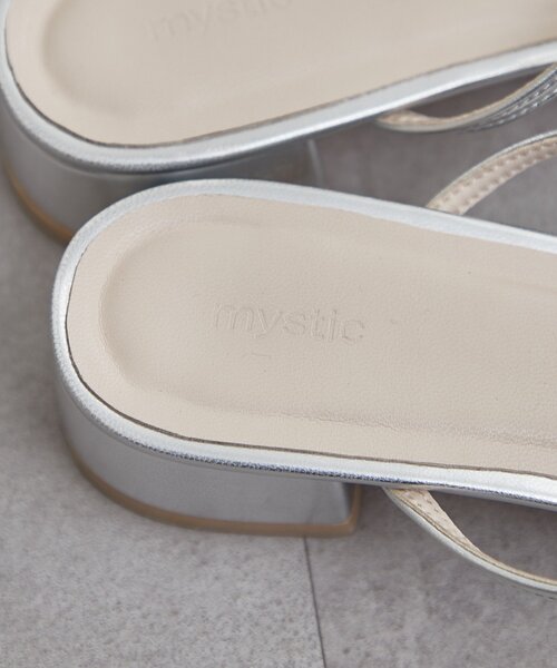 mystic（ミスティック）の「ポインテッドトゥストラップパンプス（パンプス・レディース・ブラック/シルバー・37/38/36）」の18枚目の写真