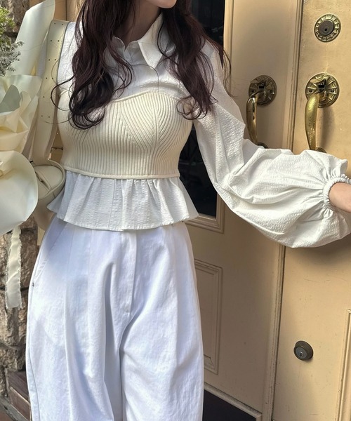 WILLFULLY(ウィルフリー)の「knit bustier docking peplum BL(シャツ/ブラウス・レディース・アイボリー/ブラック/サックスブルー・FREE)」の2枚目の写真
