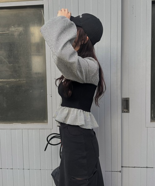 WILLFULLY(ウィルフリー)の「knit bustier docking peplum BL(シャツ/ブラウス・レディース・アイボリー/ブラック/サックスブルー・FREE)」の10枚目の写真