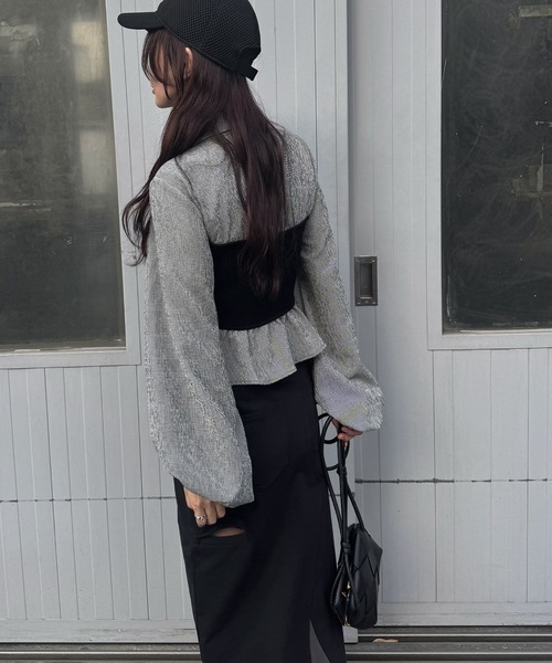 WILLFULLY(ウィルフリー)の「knit bustier docking peplum BL(シャツ/ブラウス・レディース・アイボリー/ブラック/サックスブルー・FREE)」の13枚目の写真