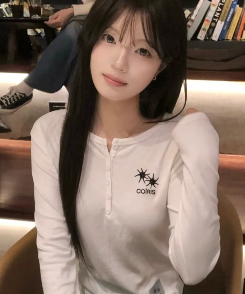 COIRIS_(コイリス)の「◇COIRIS◇ブランド直輸入正規品/アリーナ ボタン ロングスリーブ Tシャツ ARINA BUTTON LONG SELLVE T(Tシャツ/カットソー・レディース・グレー/ブラック/ホワイト/ベージュ・FREE)」の10枚目の写真