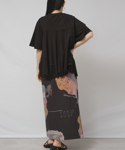 palm RICHE(ポームリシュ)の「アシメカットTOPS(Tシャツ/カットソー・レディース・ブラック/レッド/オフホワイト・M)」の18枚目の写真