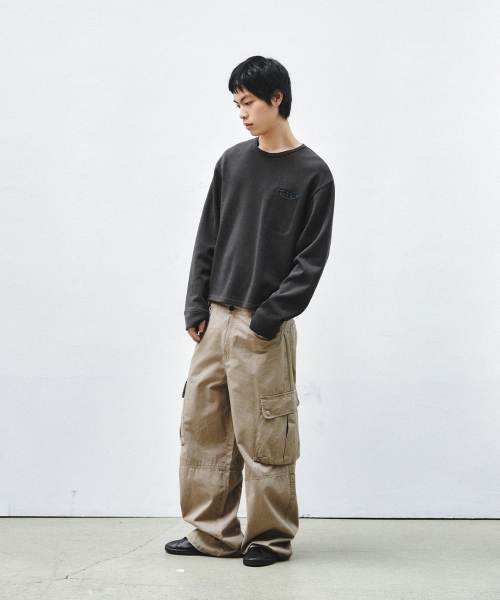 INTEMPOMOOD(インテンポムード)の「チェックインポケットロングスリーブ_チャコール(Tシャツ/カットソー・メンズ・チャコール・LARGE/MEDIUM)」の8枚目の写真