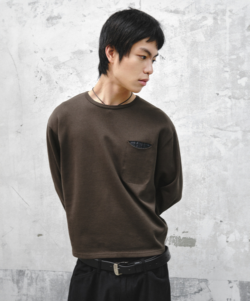 INTEMPOMOOD(インテンポムード)の「チェックインポケットロングスリーブ_チャコール(Tシャツ/カットソー・メンズ・チャコール・LARGE/MEDIUM)」の10枚目の写真