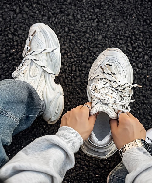 WESTBOY(ウエストボーイ)の「厚底 ボリューム ダッドレースアップスニーカー WO26S3SH18(スニーカー・メンズ・ブラック/ホワイト・41/42/43/44)」の4枚目の写真