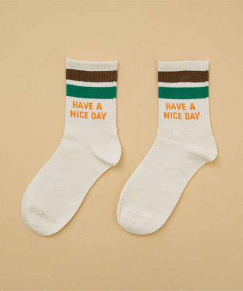 and D. petit main（アンドディープティマイン）の「【Dセレクト】配色ラインロゴソックス（ソックス/靴下・キッズ・マスタード/オレンジ/ブラウン/ブルー/ブラック・M(16-18cm)/14-15cm/L(19-23cm)）」の3枚目の写真
