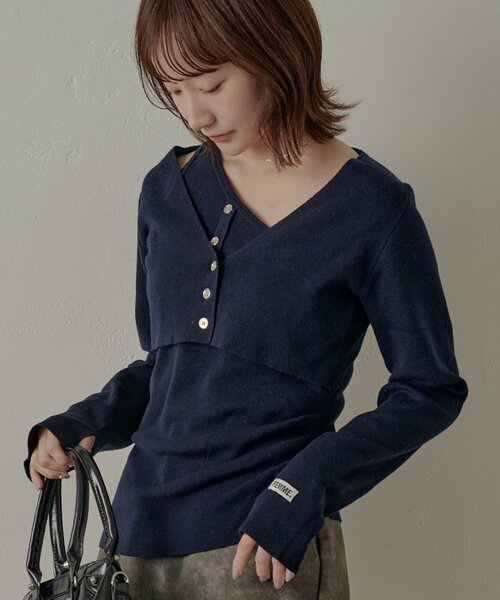mline（エムライン）の「[mline]ワンショル レイヤーニット（ニット/セーター・レディース・オレンジ/ネイビー/グレー/アイボリー・FREE）」の4枚目の写真