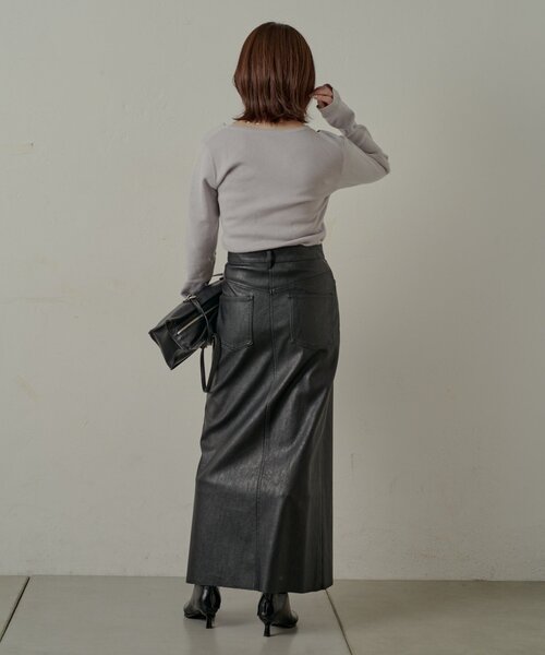 mline（エムライン）の「[mline]ワンショル レイヤーニット（ニット/セーター・レディース・オレンジ/ネイビー/グレー/アイボリー・FREE）」の20枚目の写真