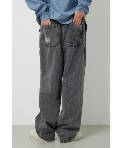 RODEO CROWNS WIDE BOWL（ロデオクラウンズワイドボウル）の「エンボスロゴデニムパンツ（デニムパンツ・メンズ・グレー/ネイビー・MEDIUM/LARGE）」の11枚目の写真