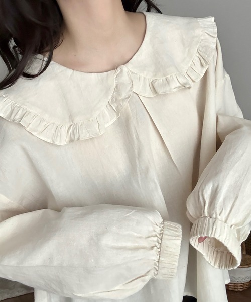 Cham.（チャム）の「フリルビッグカラーブラウス（シャツ/ブラウス・レディース・ベージュ/オフホワイト・F）」の3枚目の写真