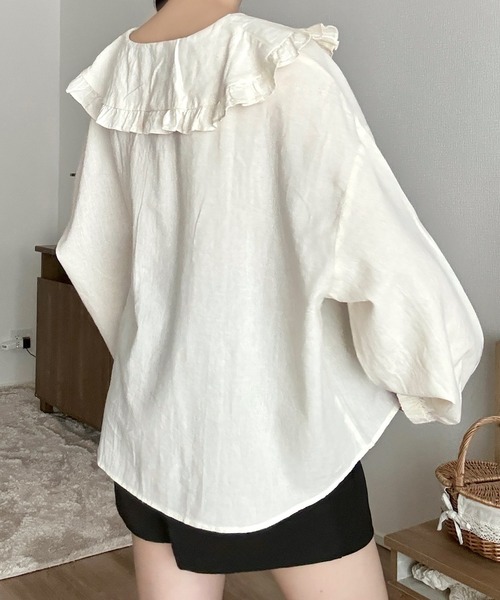 Cham.（チャム）の「フリルビッグカラーブラウス（シャツ/ブラウス・レディース・ベージュ/オフホワイト・F）」の10枚目の写真