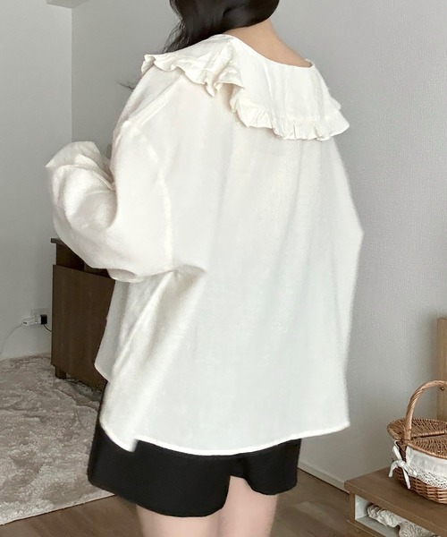 Cham.（チャム）の「フリルビッグカラーブラウス（シャツ/ブラウス・レディース・ベージュ/オフホワイト・F）」の12枚目の写真