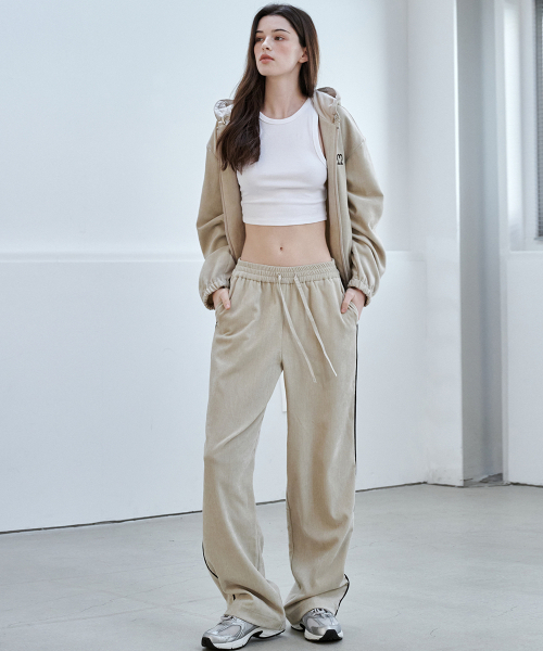 MALOUPE（マロップ）の「2170 ベルベットバンディングパンツ (ベージュ)（スウェットパンツ・レディース・その他・SMALL/MEDIUM）」の3枚目の写真