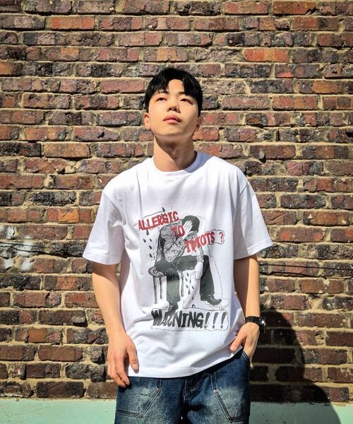 DYSFUNCT（ディスファンクト）の「DIZZY WARNING T-SHIRT(WHITE)（Tシャツ/カットソー・メンズ・その他・SMALL/MEDIUM/LARGE）」の3枚目の写真