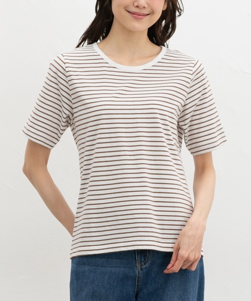 Honeys(ハニーズ)の「【UVカット】半袖オーガニックボーダーT(Tシャツ/カットソー・レディース・ブラック×ベージュ/ホワイト×ネイビー/ホワイト×レッド/ホワイト×グリーン/ホワイト×ブラウン・L/LL/M/S)」の4枚目の写真