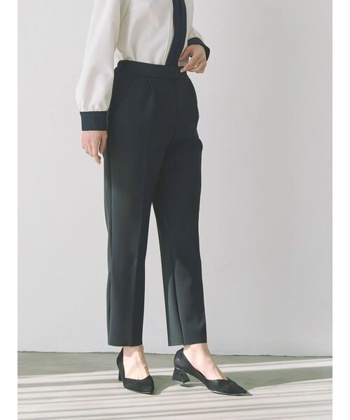 TONAL(トーナル)の「360°ストレッチスリムテーパードパンツ(その他パンツ・レディース・ネイビー/ブラック/オフホワイト・MEDIUM/SMALL/LARGE)」の18枚目の写真