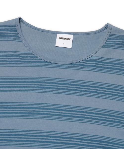 NOMANUAL（NOMANUAL）の「PAINTED STRIPE LONG SLEEVE TEE - BLUE（Tシャツ/カットソー・レディース・その他・SMALL/LARGE/MEDIUM）」の4枚目の写真