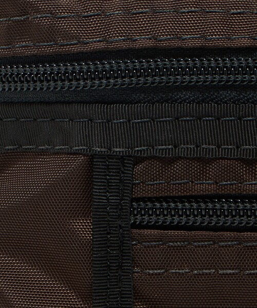 BATTLE LAKE(バトルレイク)の「<BATTLE LAKE × Steven Alan> B/C SHLDR/バッグ(ボディバッグ/ウエストポーチ・メンズ・ダークブラウン/ブラック/ダークグリーン・FREE)」の16枚目の写真
