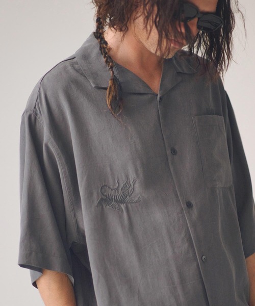 ADAM PATEK(アダムパテック)の「ADAMPATEK/tiger embroidery short sleeve shirt/刺繍入りテンセルオープンカラーシャツ(シャツ/ブラウス・メンズ・ピンク/ホワイト/ブラック・2/1)」の16枚目の写真