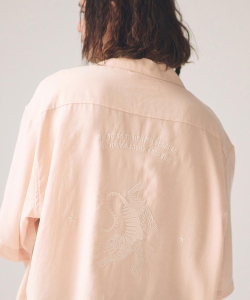 ADAM PATEK(アダムパテック)の「ADAMPATEK/tiger embroidery short sleeve shirt/刺繍入りテンセルオープンカラーシャツ(シャツ/ブラウス・メンズ・ピンク/ホワイト/ブラック・2/1)」の6枚目の写真
