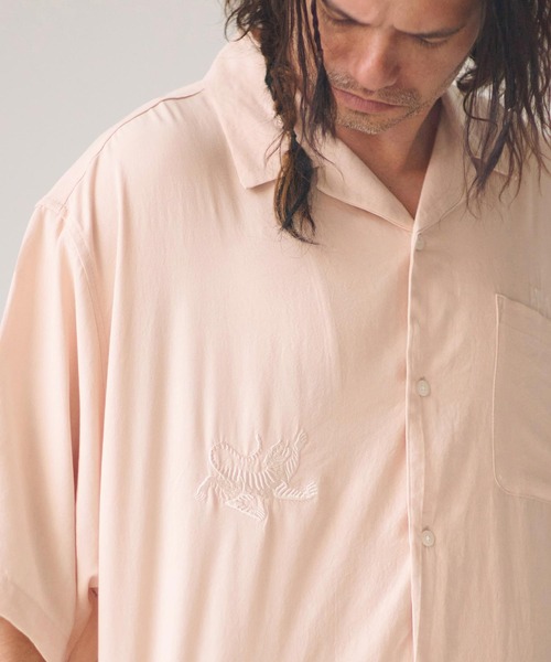ADAM PATEK(アダムパテック)の「ADAMPATEK/tiger embroidery short sleeve shirt/刺繍入りテンセルオープンカラーシャツ(シャツ/ブラウス・メンズ・ピンク/ホワイト/ブラック・2/1)」の21枚目の写真
