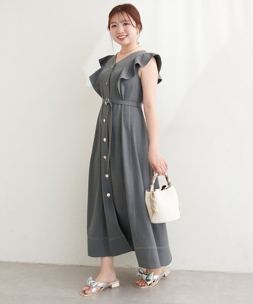 natural couture(ナチュラルクチュール)の「〈canami〉配色ステッチラッフル袖ワンピース(ワンピース・レディース・ネイビー/ピンク/ライトベージュ/チャコールグレー・FREE)」の22枚目の写真