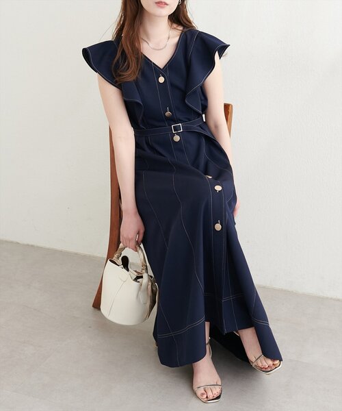 natural couture(ナチュラルクチュール)の「〈canami〉配色ステッチラッフル袖ワンピース(ワンピース・レディース・ネイビー/ピンク/ライトベージュ/チャコールグレー・FREE)」の10枚目の写真