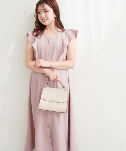 natural couture(ナチュラルクチュール)の「〈canami〉配色ステッチラッフル袖ワンピース(ワンピース・レディース・ネイビー/ピンク/ライトベージュ/チャコールグレー・FREE)」の16枚目の写真