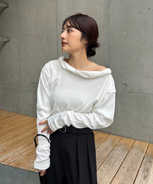 CAPRICIEUX LE'MAGE（カプリシューレマージュ）の「バルーンネックロンT（Tシャツ/カットソー・レディース・ホワイト/ブラック/チャコールグレー・FREE）」の6枚目の写真