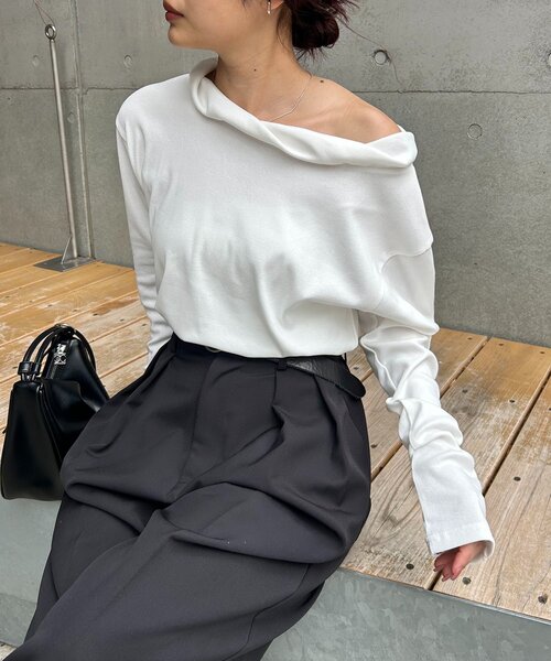 CAPRICIEUX LE'MAGE（カプリシューレマージュ）の「バルーンネックロンT（Tシャツ/カットソー・レディース・ホワイト/ブラック/チャコールグレー・FREE）」の13枚目の写真