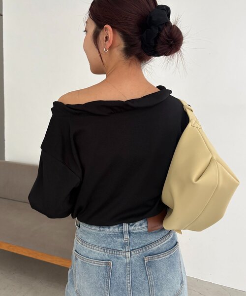 CAPRICIEUX LE'MAGE（カプリシューレマージュ）の「バルーンネックロンT（Tシャツ/カットソー・レディース・ホワイト/ブラック/チャコールグレー・FREE）」の4枚目の写真