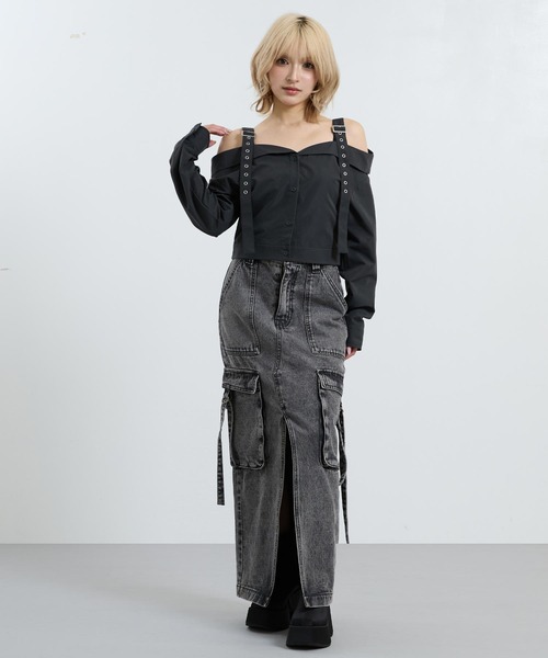 ANAP(アナップ)の「ベルトデザイン オフショルダー ブラウス(シャツ/ブラウス・レディース・グレイッシュベージュ/ライトブルー/ダークグレー・F)」の8枚目の写真