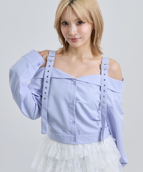 ANAP(アナップ)の「ベルトデザイン オフショルダー ブラウス(シャツ/ブラウス・レディース・グレイッシュベージュ/ライトブルー/ダークグレー・F)」の13枚目の写真