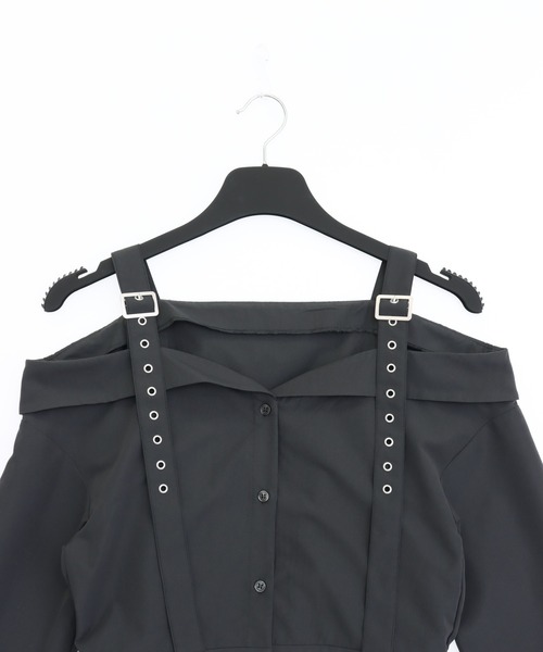 ANAP(アナップ)の「ベルトデザイン オフショルダー ブラウス(シャツ/ブラウス・レディース・グレイッシュベージュ/ライトブルー/ダークグレー・F)」の21枚目の写真
