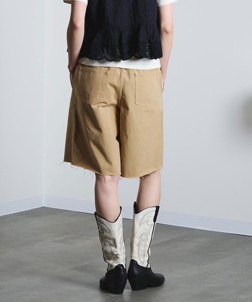 ROSE BUD（ローズバッド）の「HALF DENIM/CHINO PANTS（その他パンツ・レディース・ベージュ/ライトインディゴブルー・ONE SIZE）」の4枚目の写真