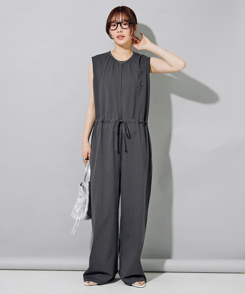 FREAK'S STORE（フリークスストア）の「限定展開　<接触冷感・吸水速乾・UVカット・抗菌・防臭>STORATECH(ストラテック) ウエストリボン オールインワン（サロペット/オーバーオール・レディース・ブラック/チャコールグレー/ベージュ/ネイビー/ブラウン・MEDIUM/SMALL）」の18枚目の写真